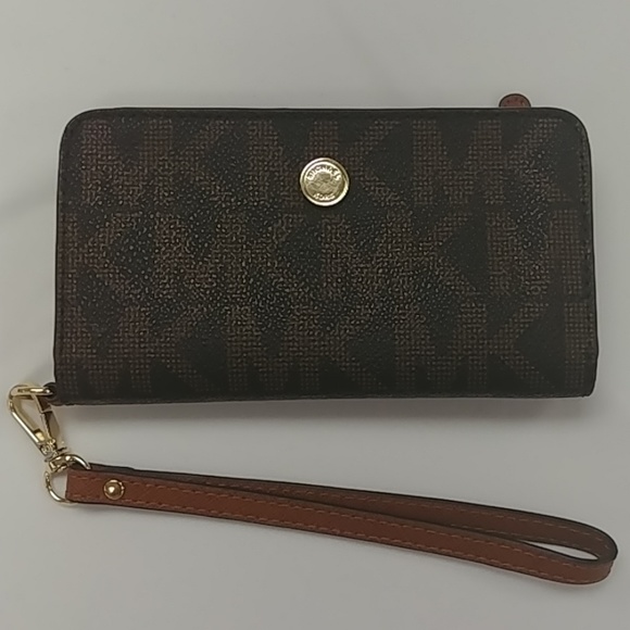 Michael Kors Handbags - Michael Kors Monogrammed MK Wristlet